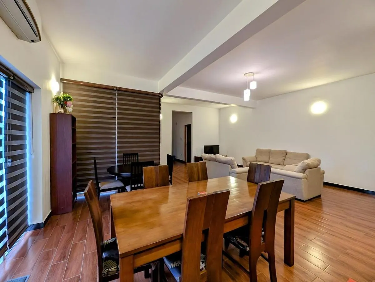 נגומבו Luxury Urban Living 3Br 360Rooftop Pool & Gym סרי לנקה