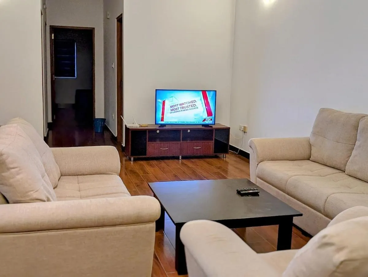 נגומבו Luxury Urban Living 3Br 360Rooftop Pool & Gym 0*,  סרי לנקה